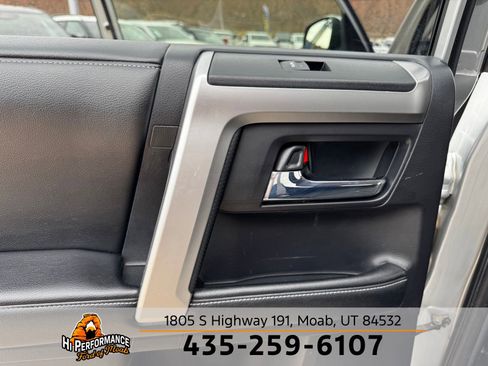 Used 2015 Toyota 4Runner Limited image 47