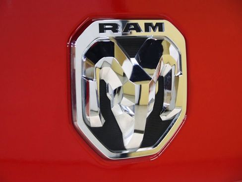 Used 2024 RAM 1500 Laramie image 19