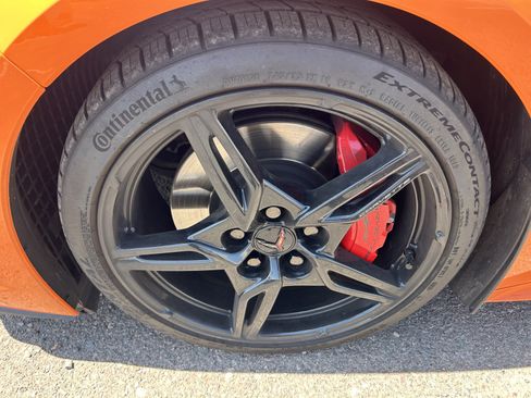 Used 2023 Chevrolet Corvette Stingray Premium Conv w/ Z51 Performance Package RWD image 8