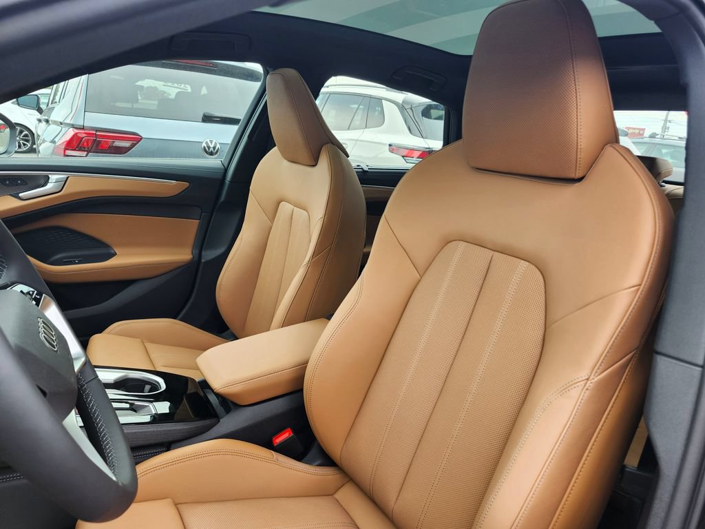 New 2026 Audi A6 Premium Plus AWD/4WD image 12