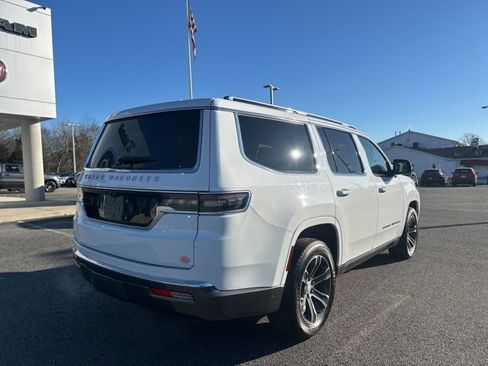 Used 2022 Jeep Grand Wagoneer Series I image 4