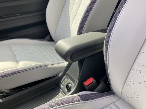 New 2026 MINI Cooper 2-Door Hardtop FWD image 28