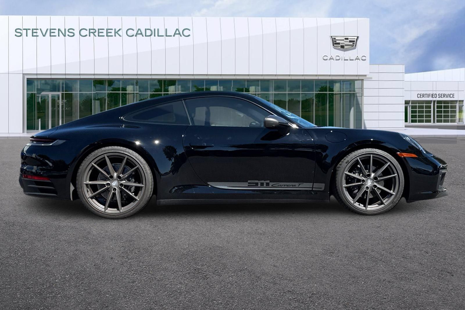 Used 2024 Porsche 911 Carrera T RWD image 2
