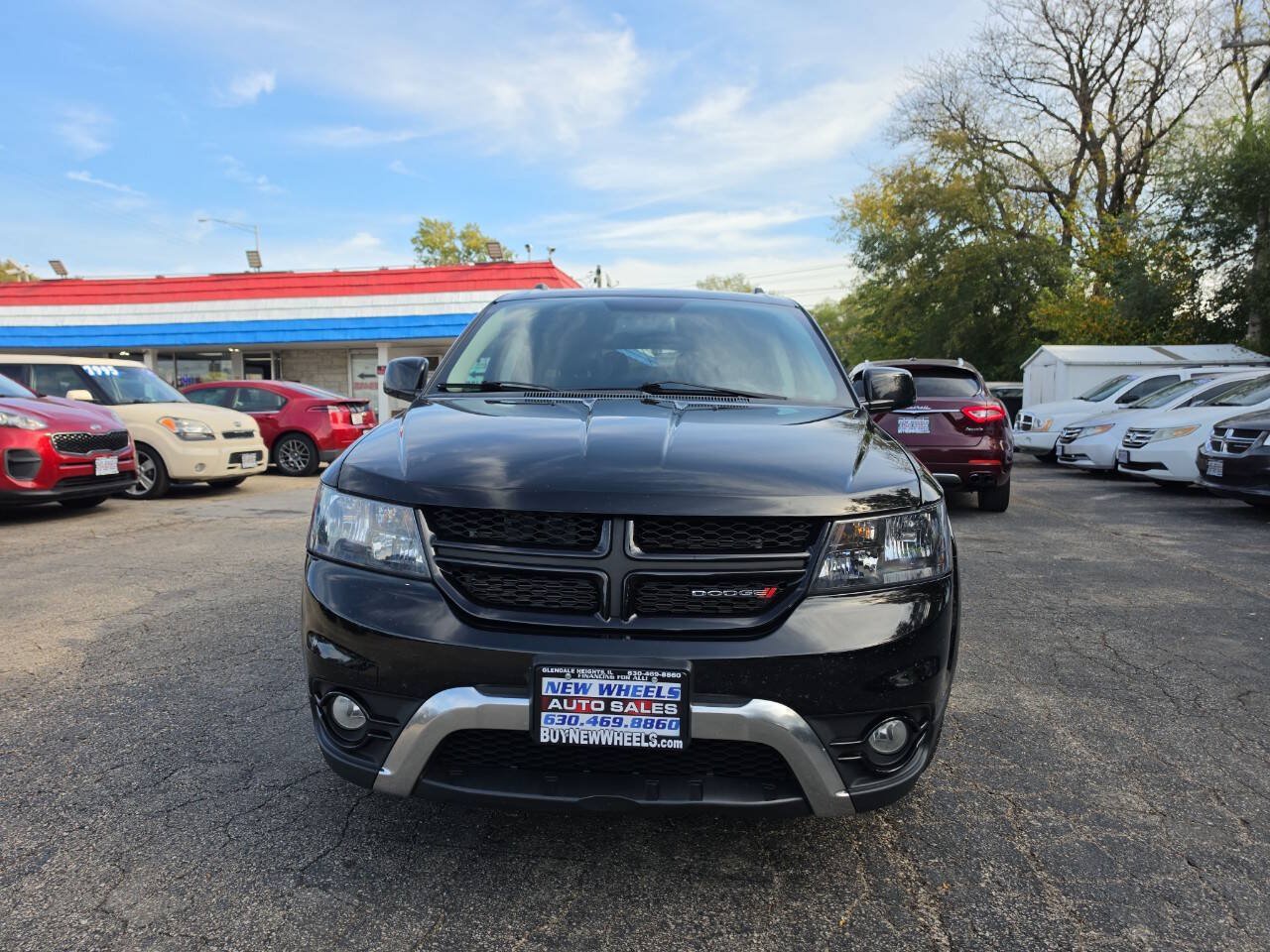 Used 2017 Dodge Journey Crossroad FWD image 4