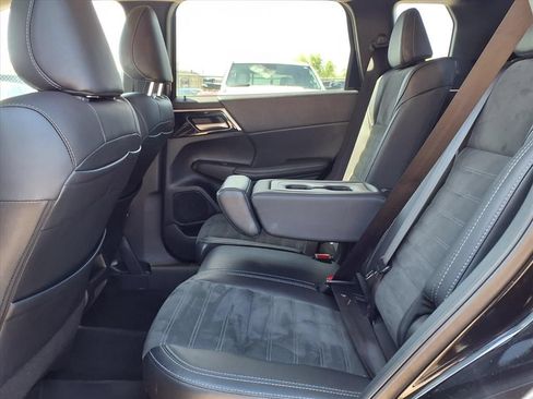 Used 2024 Mitsubishi Outlander SE FWD image 10