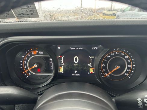 Used 2025 Jeep Wrangler Unlimited Rubicon image 18