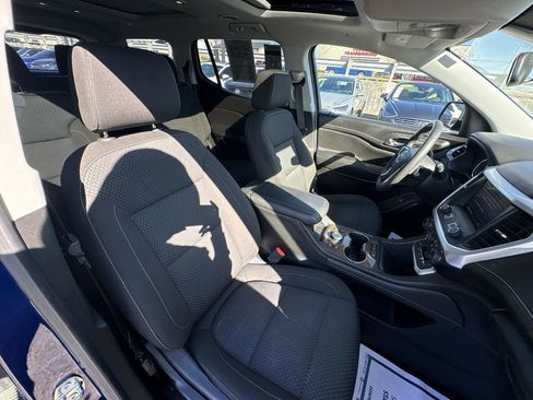 Used 2023 GMC Acadia SLE w/ Driver Convenience Package image 25