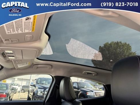 Used 2025 Ford Mustang Mach-E Premium image 23