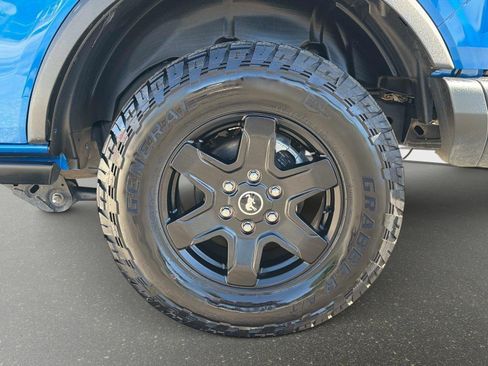 Used 2024 Ford Bronco Black Diamond AWD/4WD image 12