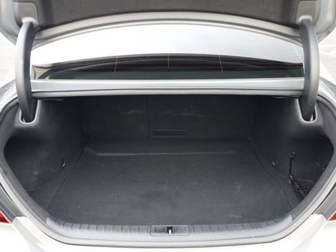 Used 2023 Genesis G70 2.0T image 24