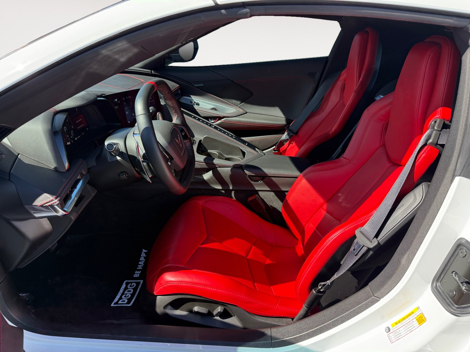 Used 2024 Chevrolet Corvette Stingray Coupe w/ Z51 Performance Package RWD image 10