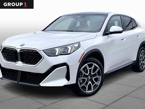 Certified 2025 BMW X2 xDrive28i image 1