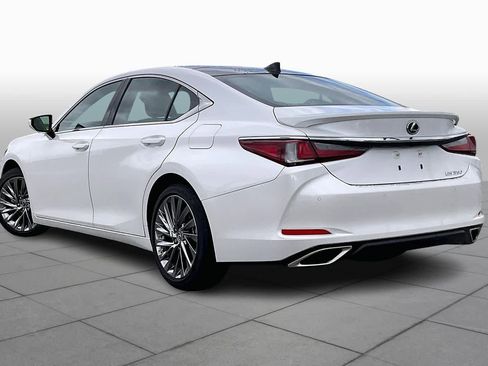 Used 2025 Lexus ES 350 w/ Luxury Package image 10