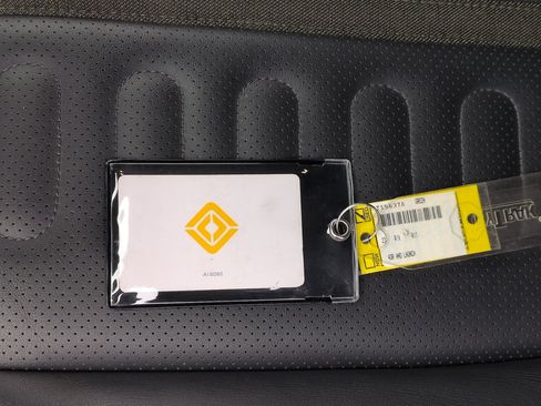 Used 2023 Rivian R1T Launch Edition image 35