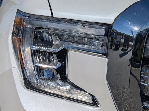 Used 2020 GMC Sierra 1500 SLT w/ SLT Premium Plus Package image 11