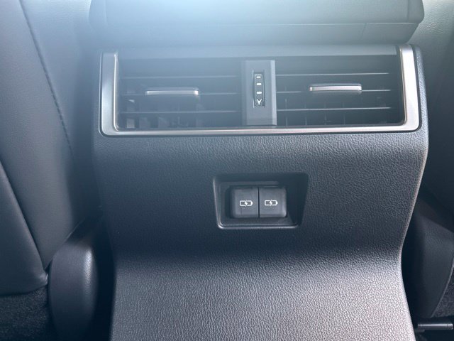 Certified 2025 Lexus GX 550 w/ Accessory Package (CT) AWD/4WD image 31
