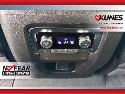 Used 2025 GMC Yukon Denali image 35