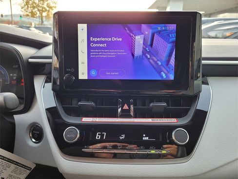 New 2026 Toyota Corolla SE image 9