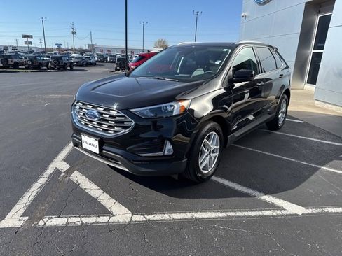 Used 2022 Ford Edge SEL w/ Convenience Package image 3