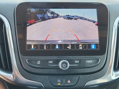 Used 2023 Chevrolet Equinox LT image 17