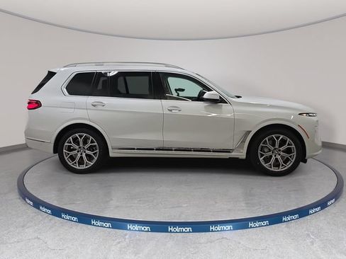 Used 2024 BMW X7 xDrive40i w/ Executive Package AWD/4WD image 4