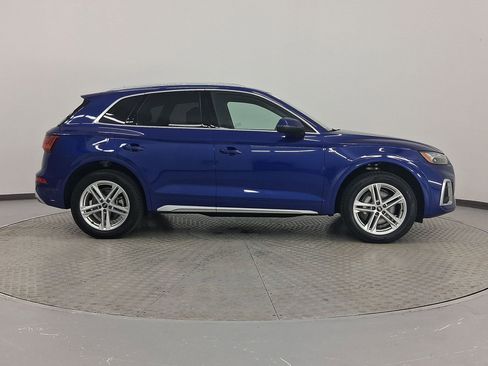 Used 2024 Audi Q5 e Premium Plus w/ Premium Plus Package image 8
