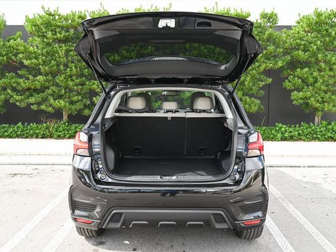 Used 2021 Mitsubishi Outlander Sport ES image 9