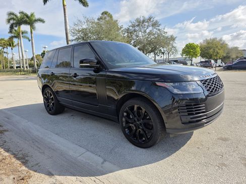 Used 2018 Land Rover Range Rover HSE image 24