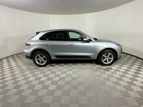 Used 2020 Porsche Macan image 5