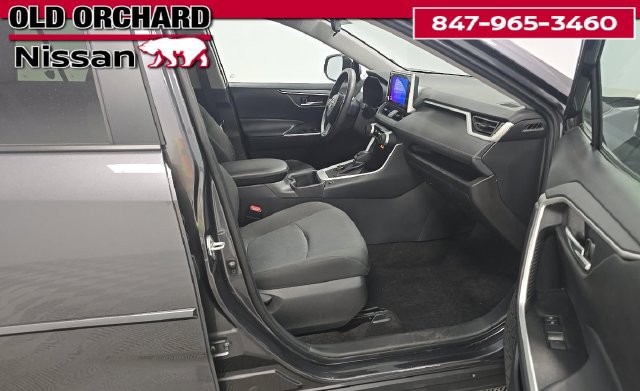 Used 2024 Toyota RAV4 XLE AWD/4WD image 8