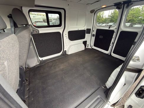 Used 2019 Nissan NV200 SV w/ Navigation Package FWD image 7