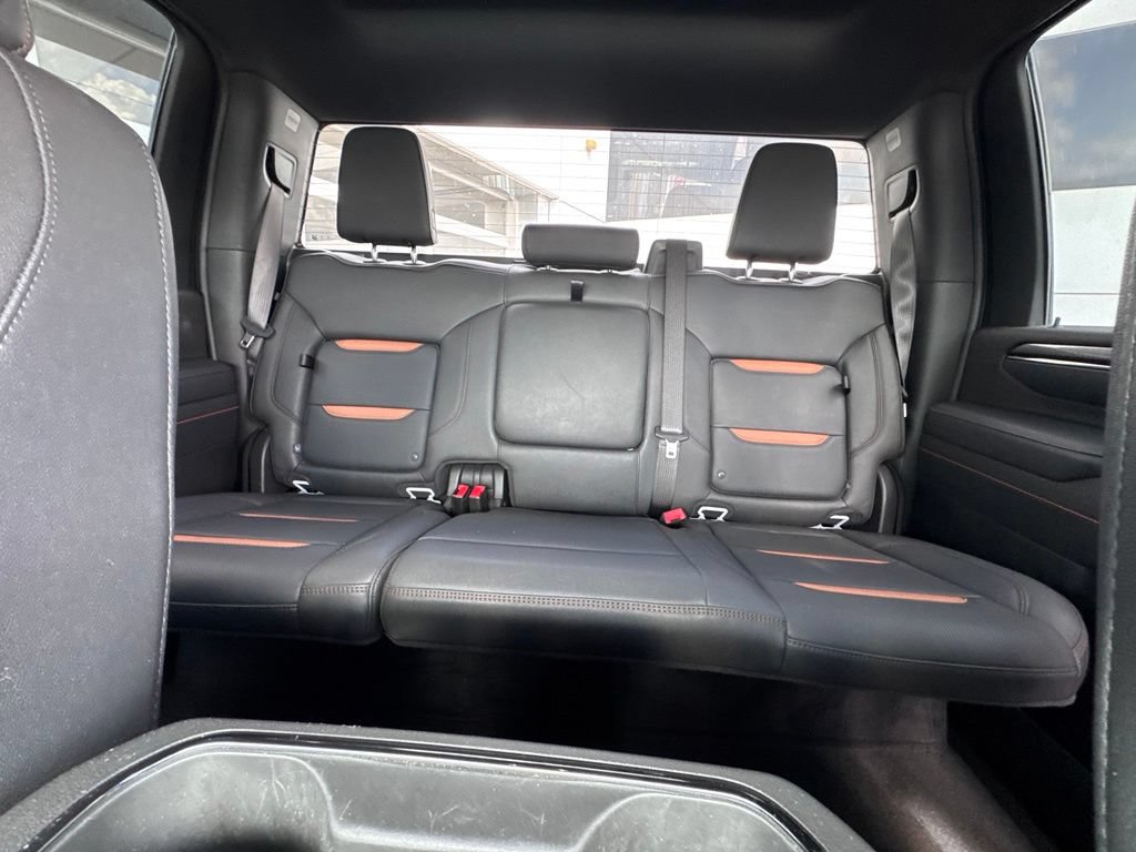 Used 2025 GMC Sierra 2500 AT4 AWD/4WD image 30