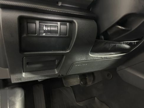 Used 2024 Subaru Crosstrek 2.0i Premium image 21