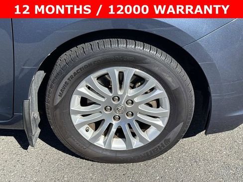Used 2017 Toyota Sienna XLE Premium image 7