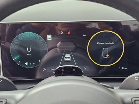 Certified 2025 Hyundai Tucson SEL image 11