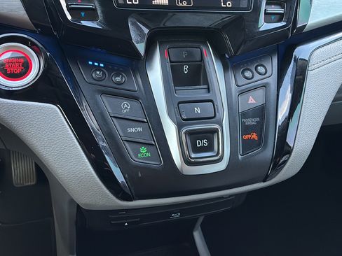 Used 2019 Honda Odyssey Elite image 24