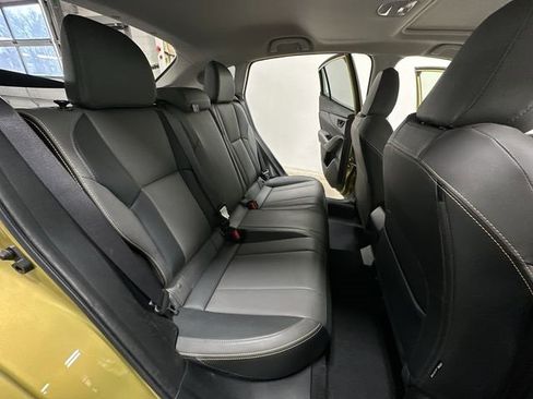 Used 2021 Subaru Crosstrek 2.5i Sport w/ Moonroof Package image 24