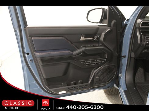Used 2026 Toyota 4Runner Platinum AWD/4WD image 4