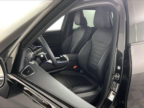 Certified 2025 Mercedes-Benz GLC 300 4MATIC image 17