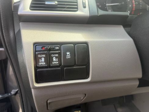 Used 2015 Honda Odyssey EX image 14