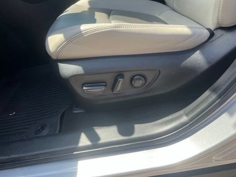Used 2024 Toyota RAV4 XLE Premium w/ Weather Package AWD/4WD image 15