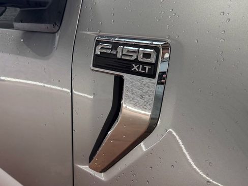Used 2022 Ford F150 XLT w/ Trailer Tow Package image 9