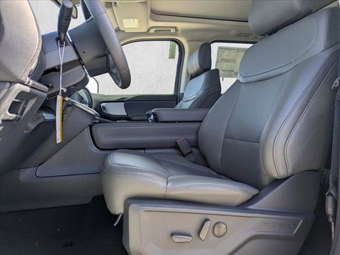 New 2026 Ford Expedition Active RWD image 4
