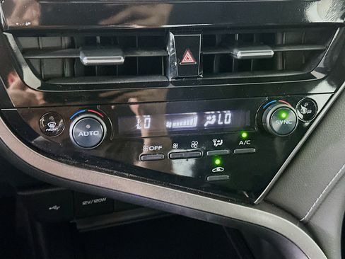 Used 2024 Toyota Camry SE FWD image 24