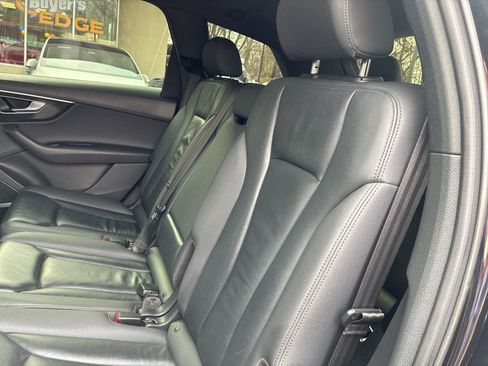 Used 2021 Audi Q7 3.0T Premium Plus w/ Premium Plus Package image 11