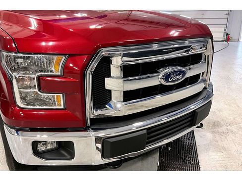 Used 2017 Ford F150 XLT w/ Trailer Tow Package AWD/4WD image 30