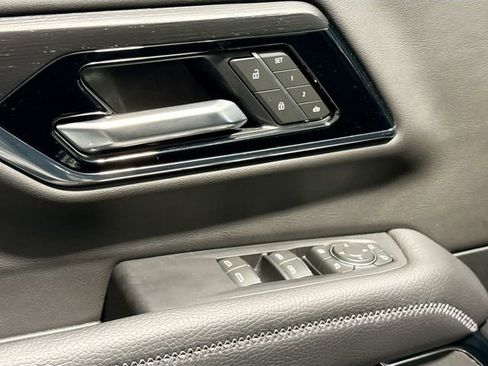 Certified 2025 GMC Yukon XL Denali image 18