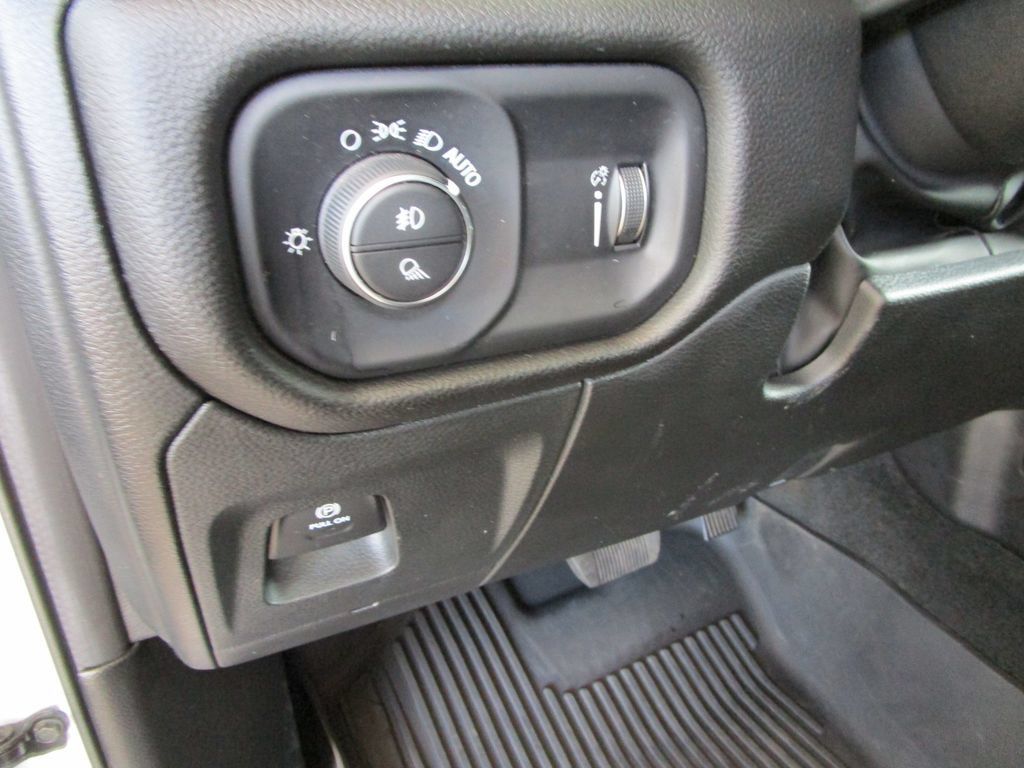 Used 2023 RAM 1500 Lone Star AWD/4WD image 35