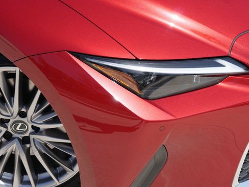 Used 2025 Lexus IS 300 w/ Premium Package RWD image 3