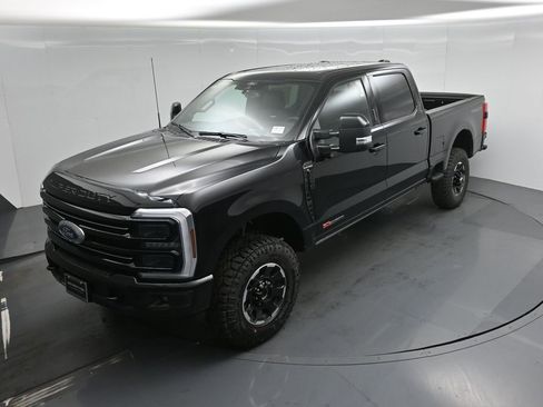 New 2026 Ford F250 Platinum w/ Tremor Off-Road Package AWD/4WD image 38